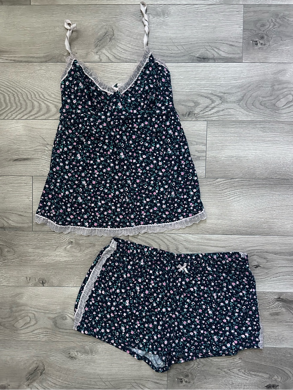 Laura Ashley Pj Set